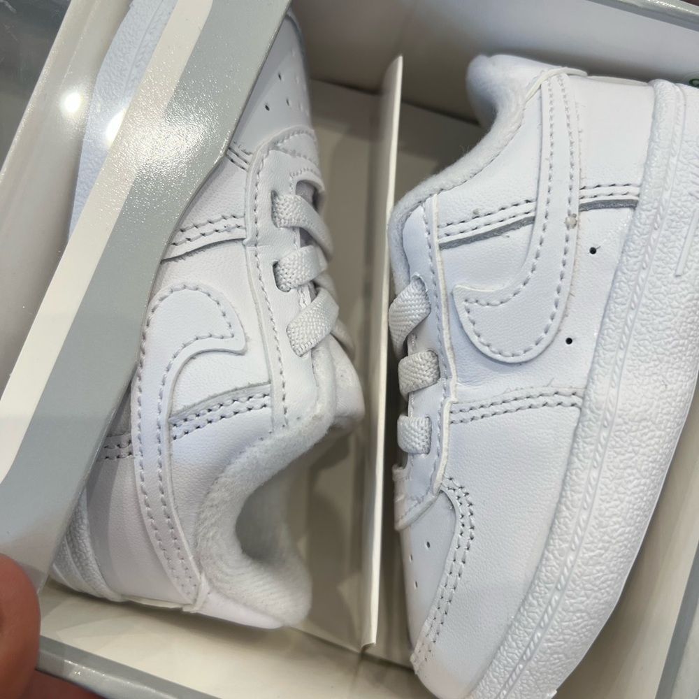 NIB Nike Force 1 Crib Shoes